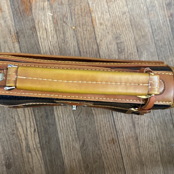 Dooney Bourke People Leather Cognac Vintage Bag - Picture 4 of 7